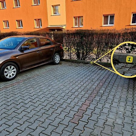 Slnecny Byt V Blizkosti Historickeho Centra Trenčín Kültér fotó